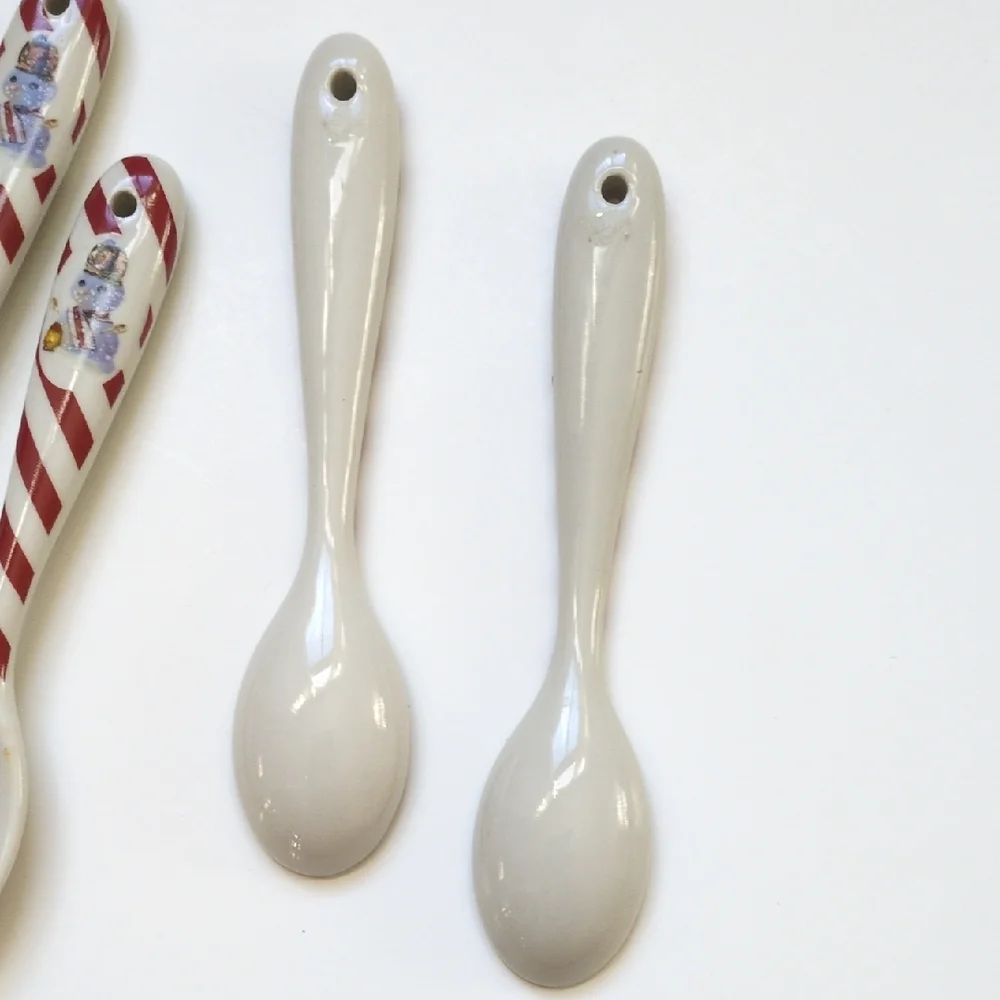 8 Williams Sonoma Ceramic Snowman Christmas Spoons -‎ Red Striped Holiday EUC